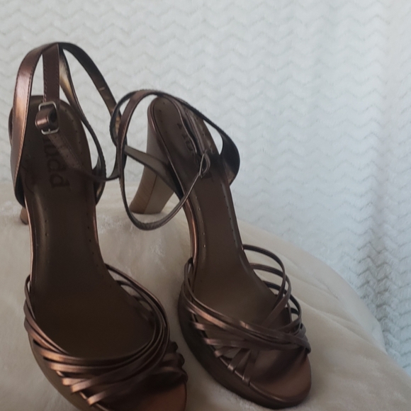 Mudd Shoes - Copper colored dress shoes with 4" heel by Mudd
